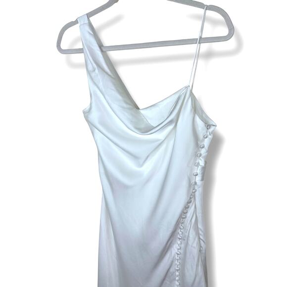 Lulus Lux Bridal NWT Unforgettable Adoration White Satin Asymmetrical Gown Dress - Picture 4 of 14